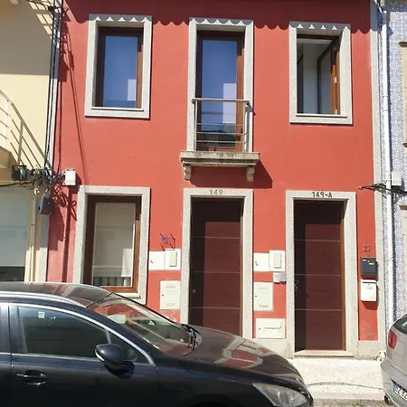 Hotel Near The 3*